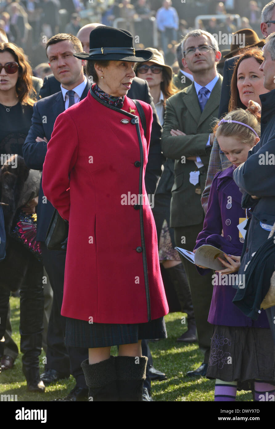 Hrh princess anne cheltenham hi-res stock photography and images - Alamy