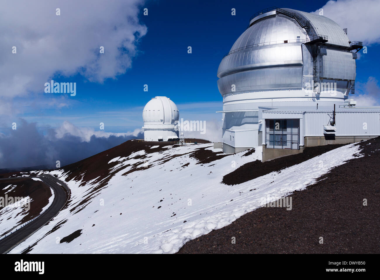 Gemini Northern 8-meter Telescope and the Canada-France-Hawaii Telescope.  Mauna Kea summit, Big Island of Hawaii Stock Photo - Alamy