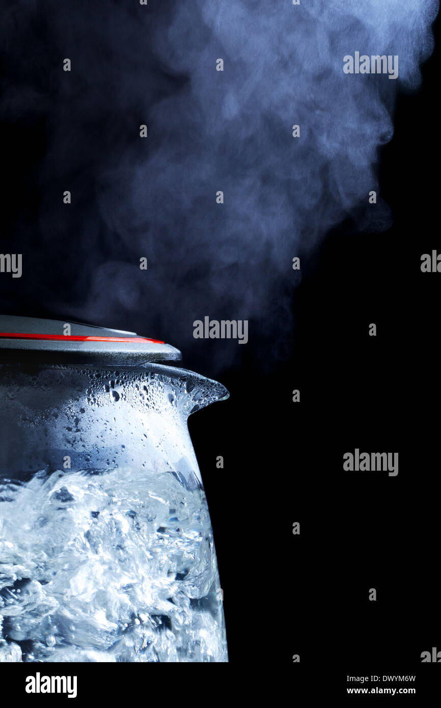 Boiling water glass pot hires stock photography and images Alamy