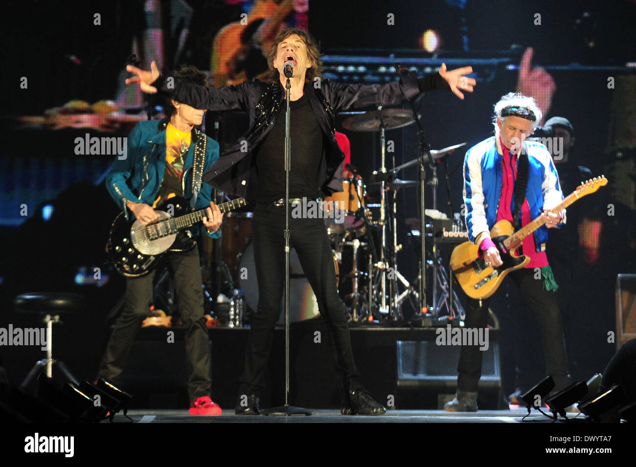 Lead singer of the rock band hires stock photography and images Alamy