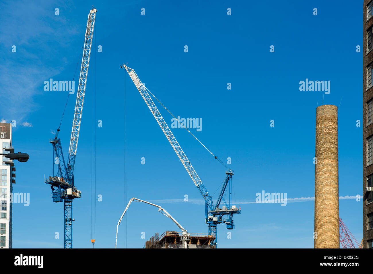 Construction cranes at 30th Street and 10th Avenue, Manhattan, New York. Stock Photo