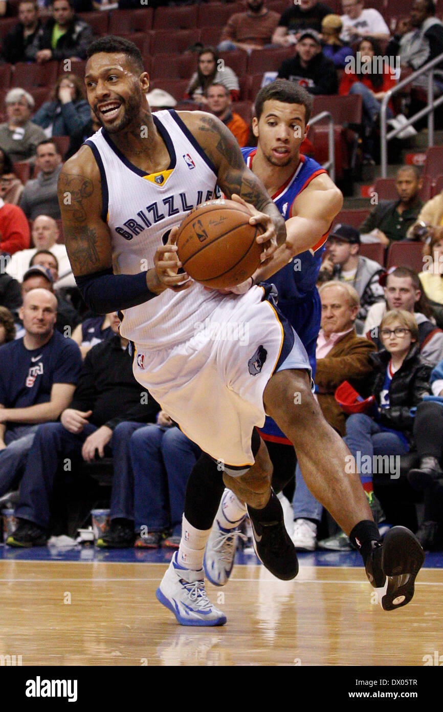 March 15, 2014: Memphis Grizzlies forward James Johnson (3) drives to the basket as he get past Philadelphia 76ers guard Michael Carter-Williams (1) during the NBA game between the Memphis Grizzlies and the Philadelphia 76ers at the Wells Fargo Center in Philadelphia, Pennsylvania. The Memphis Grizzlies won 103-77. Christopher Szagola/Cal Sport Media Stock Photo