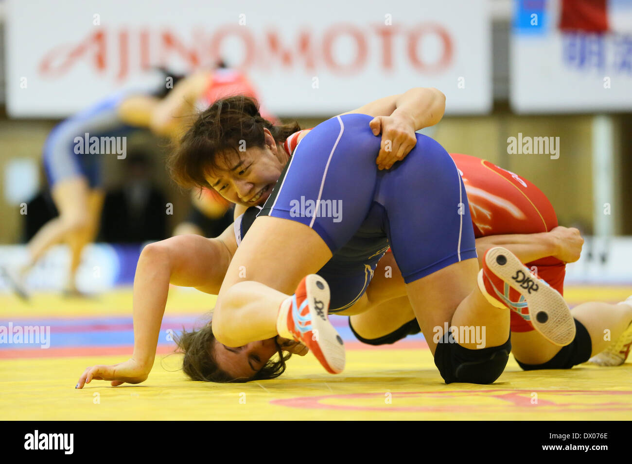 Female wrestling hi-res stock photography and images - Alamy