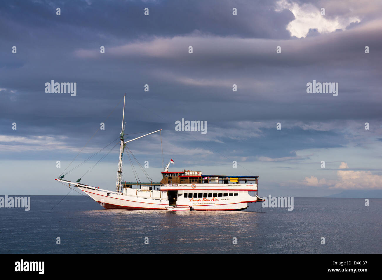 Indonesia perama tour hi-res stock photography and images - Alamy