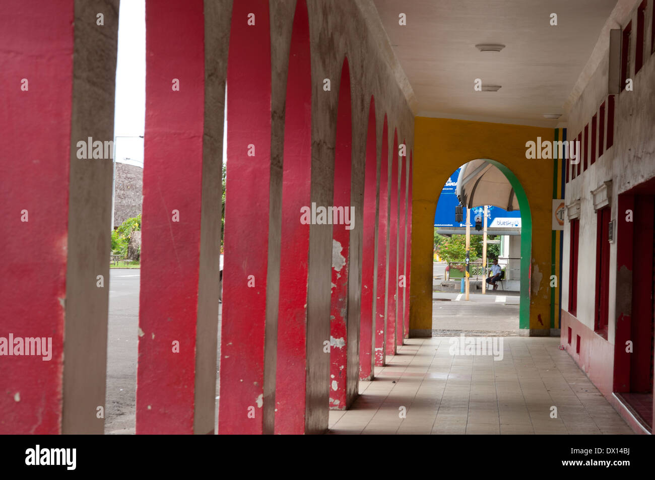 Chan Mow building arcade on Sunday, town center, Apia, Samoa Stock Photo