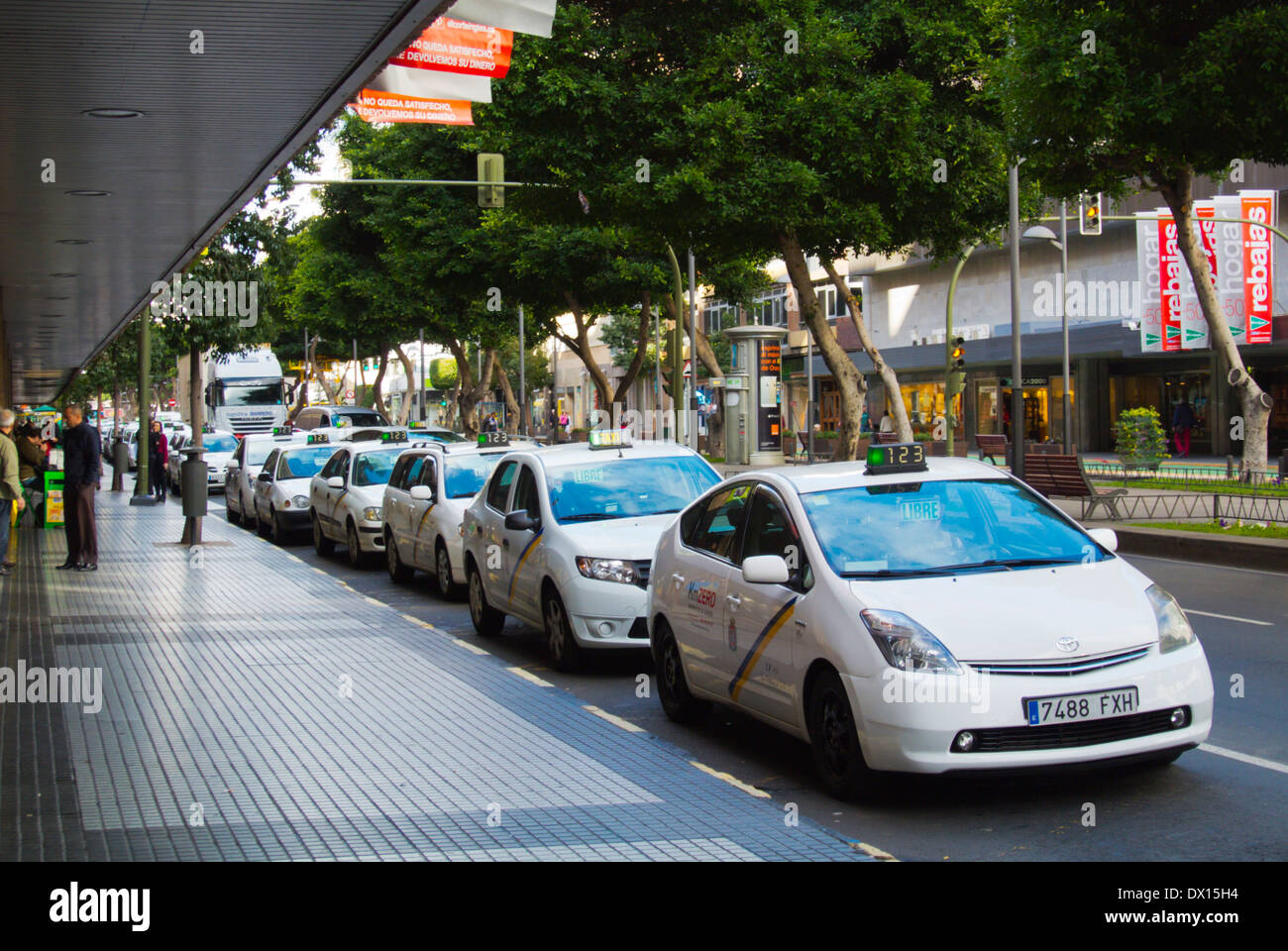 Taxis, Avenida de Jose Mesa y Lopez main street, Las Palmas, Gran Canaria, Canary  Islands, Spain, Europe Stock Photo - Alamy