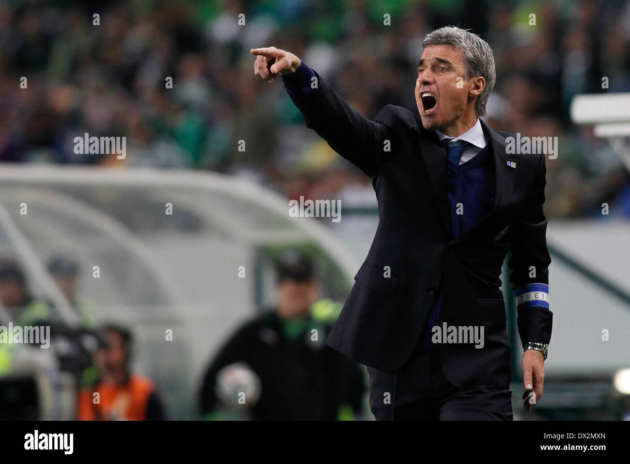 March 16, 2014 - FC Porto's head coach Luis Castro gives instructions from the sideline during the Zon Sagres League football match Sporting CP vs FC Porto at Alvalade Stadium in Lisbon. (Credit Image: © Filipe Amorim/NurPhoto/ZUMAPRESS.com) Stock Photo