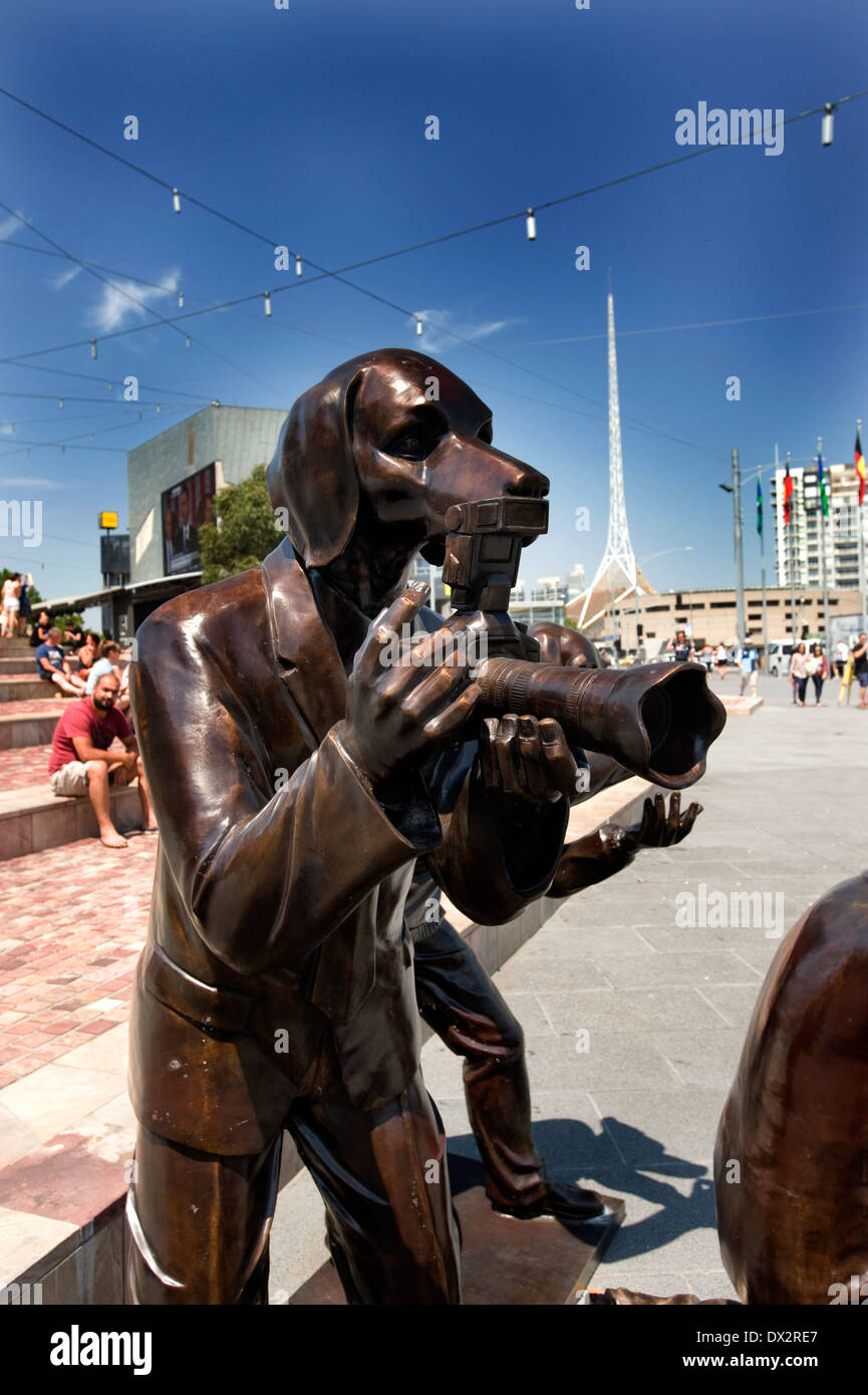 'Paparazzo Dogs' sculpture by Marc and Gillie Schattner Stock Photo