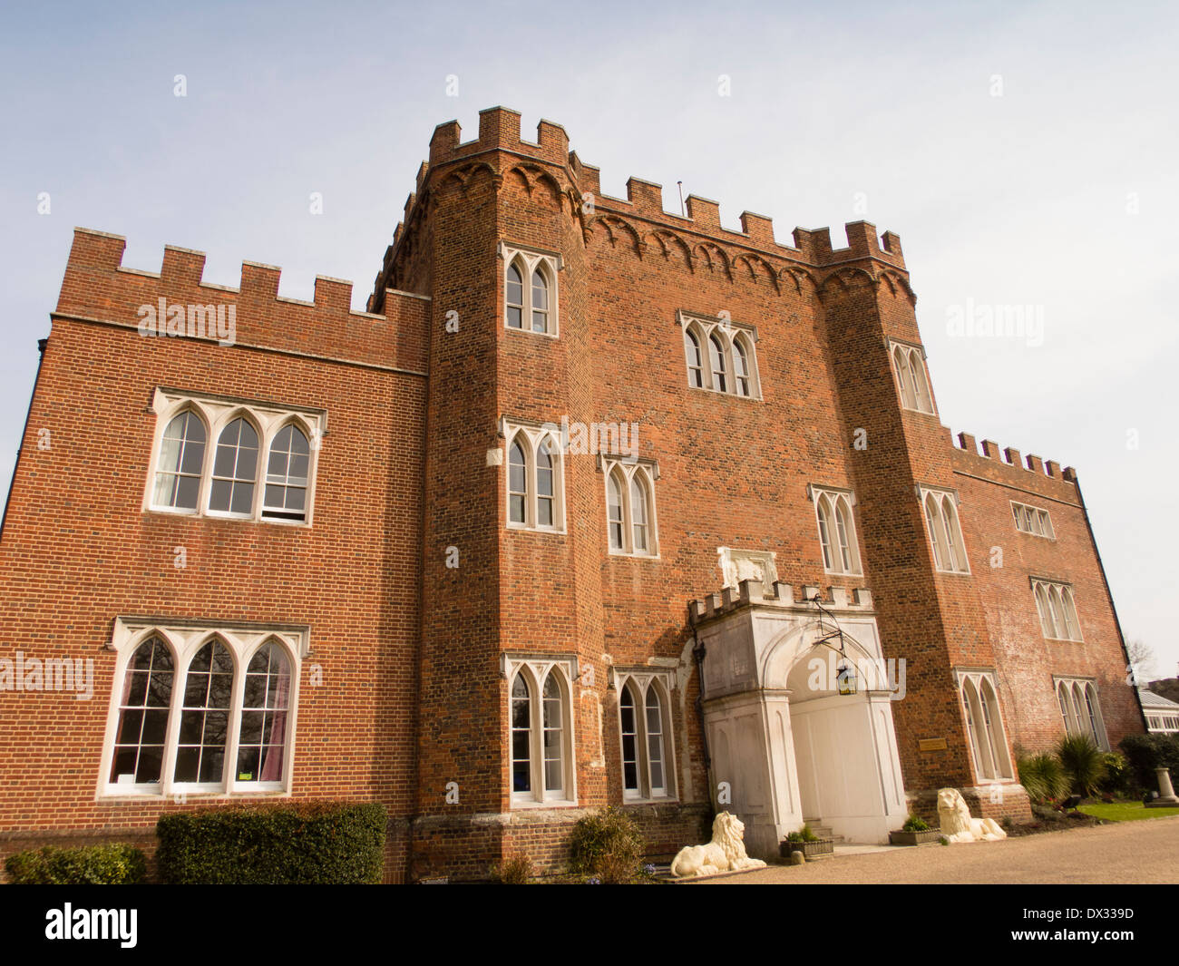 Hertford castle hi-res stock photography and images - Alamy