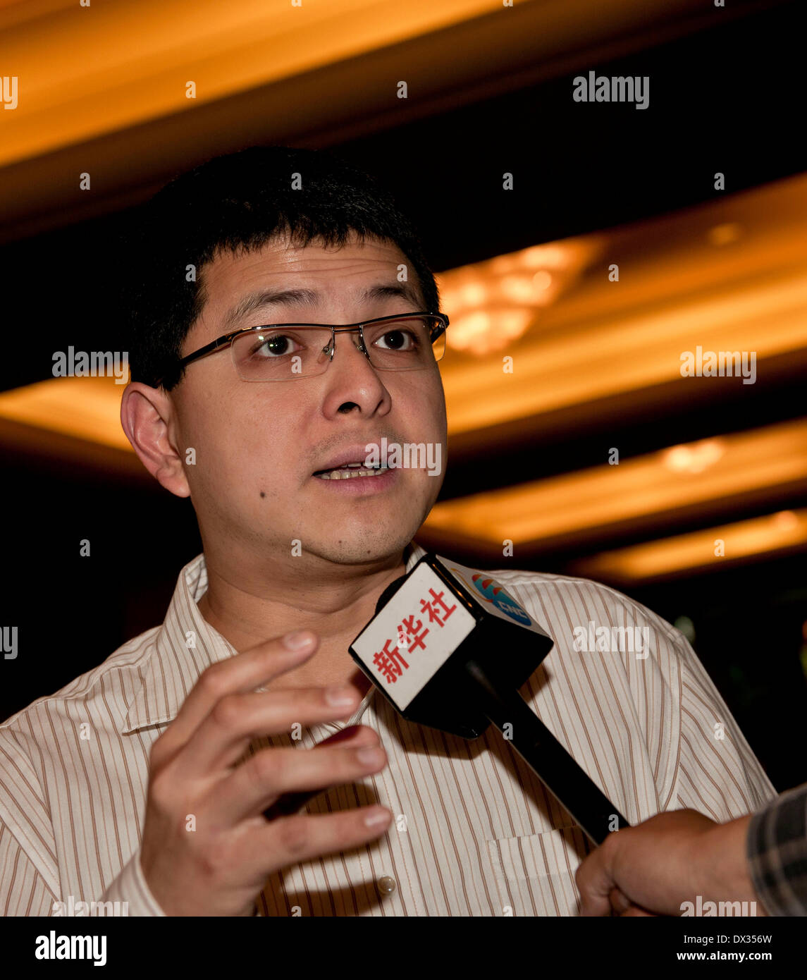 Kuala Lumpur Malaysia 17th Mar 2014 Oh Ei Sun A Political Analyst And Former Political Secretary To Malaysian Prime Minister Najib Takes An Interview On The Missing Flight With Xinhua New Agency