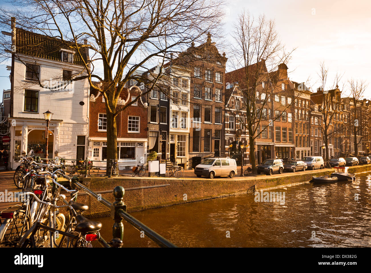 Amsterdam canal street view horizontal hi-res stock photography and ...
