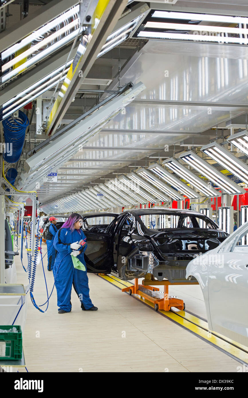 Paint manufacturing plant hires stock photography and images Alamy