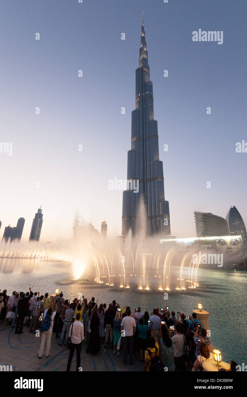 Dubai Burj Khalifa And Dubai Fountains At Sunset The Lake At