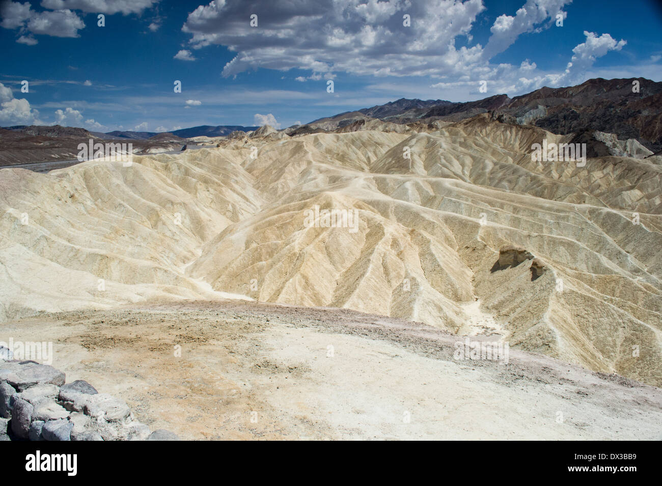 Hot temperature death valley hi-res stock photography and images - Alamy