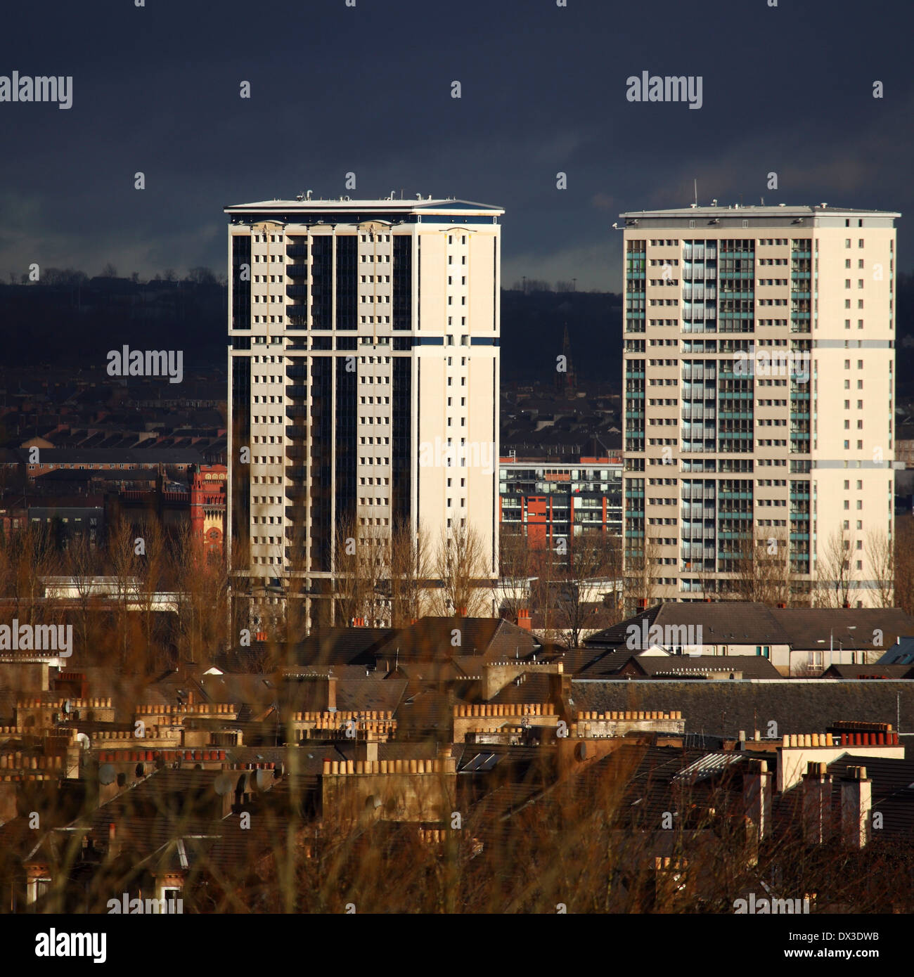 High rise flats in glasgow hi-res stock photography and images - Alamy