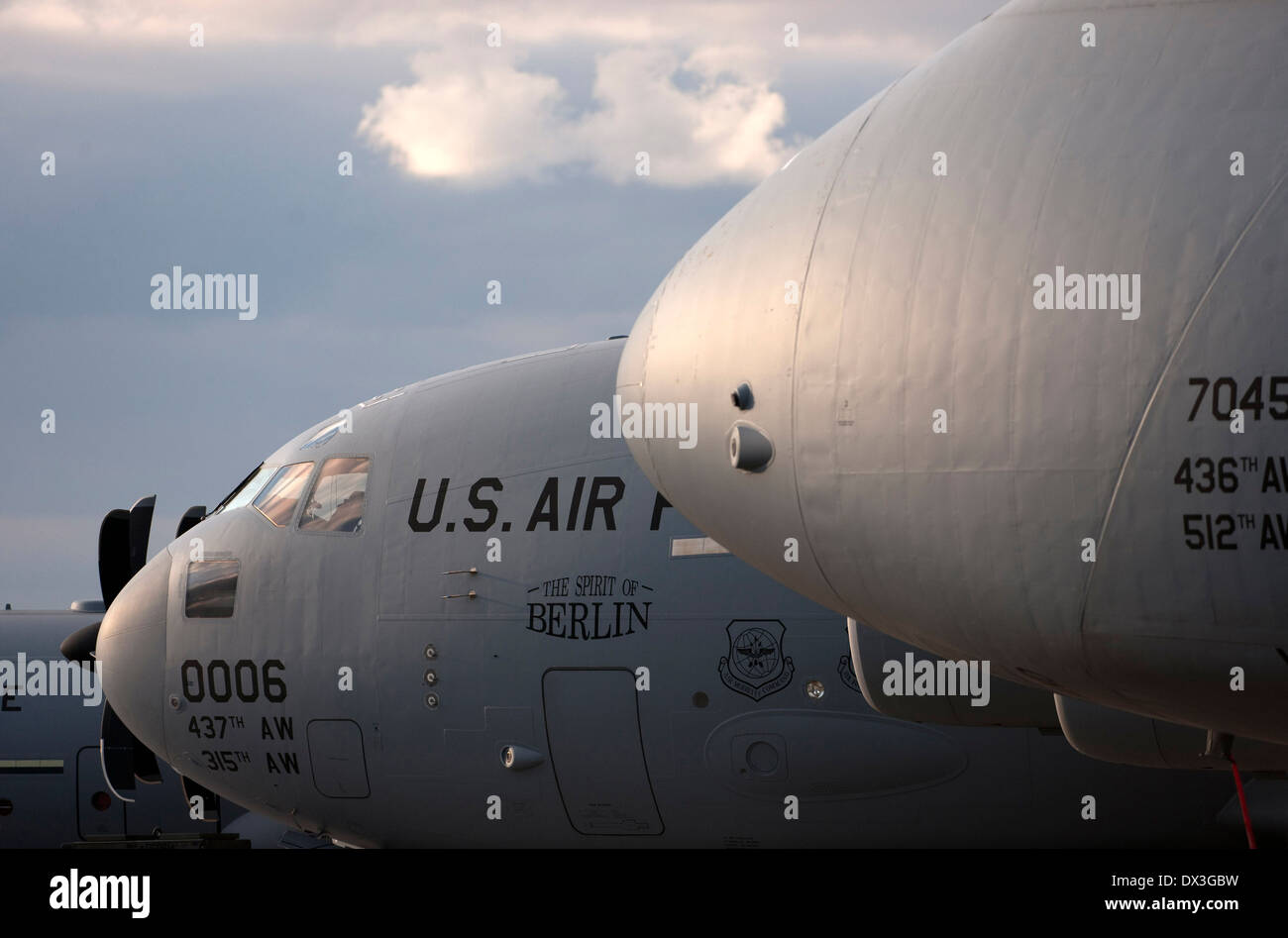 Aircraft presentation hi-res stock photography and images - Alamy