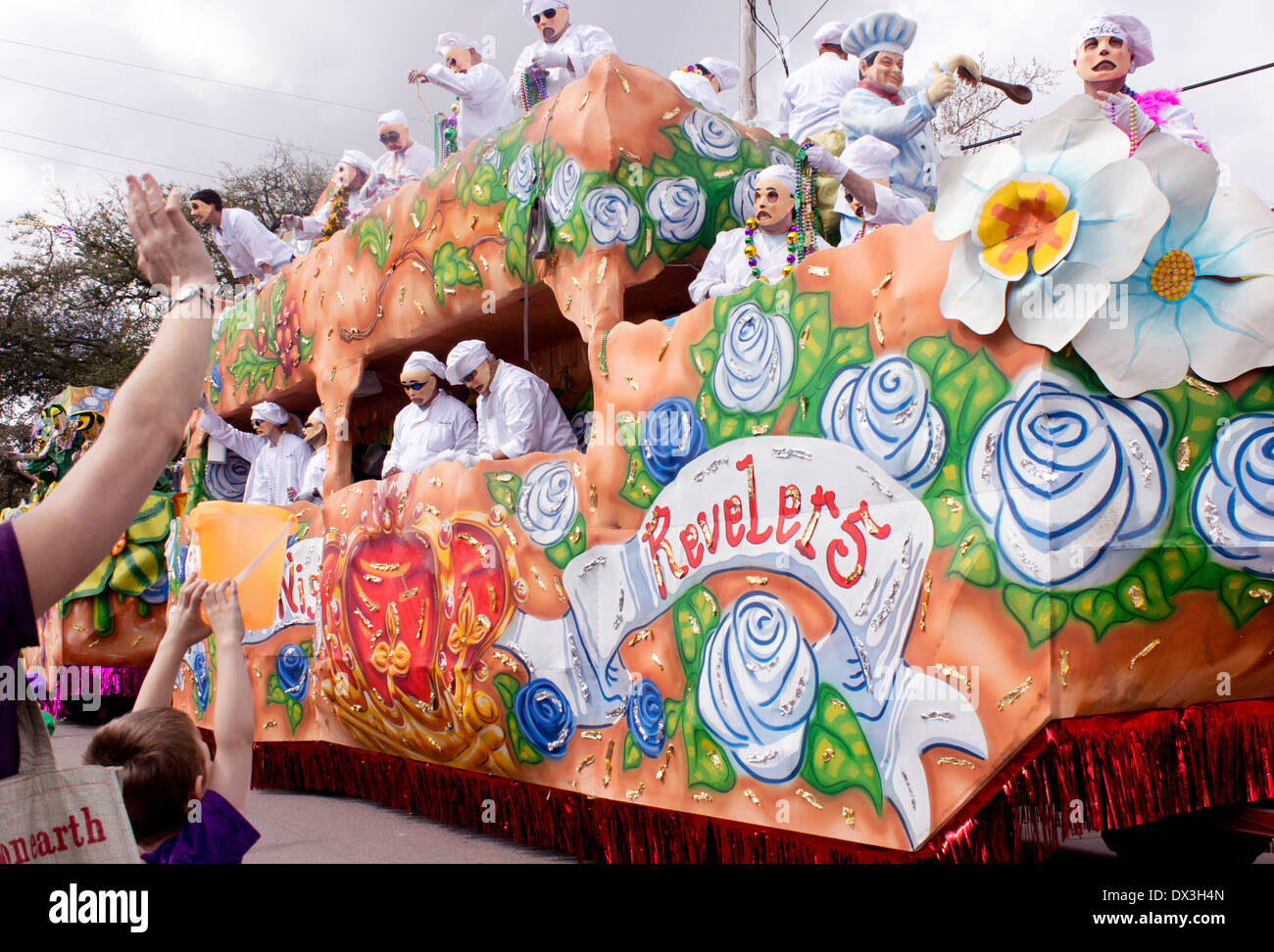 Mardi Gras float in Uptown New Orleans parade Stock Photo - Alamy