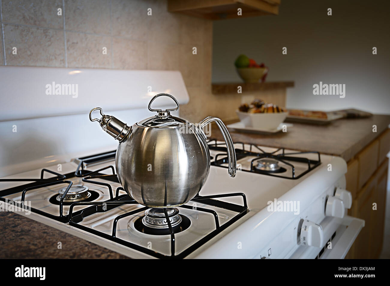 Kitchen stove kettle hires stock photography and images Alamy