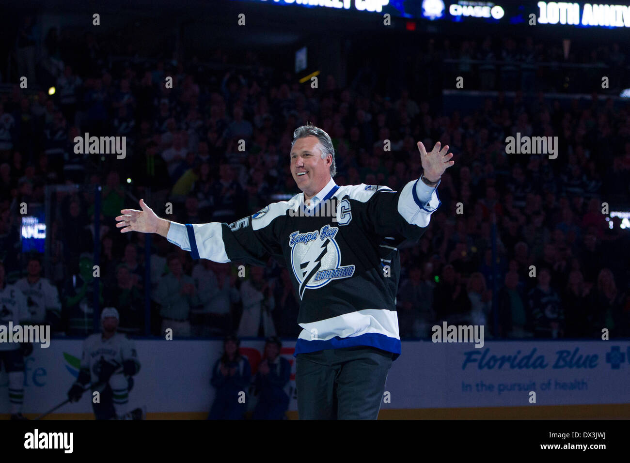 Halifax fans sing 'Happy Birthday' to Sidney Crosby as he parades with Stanley  Cup