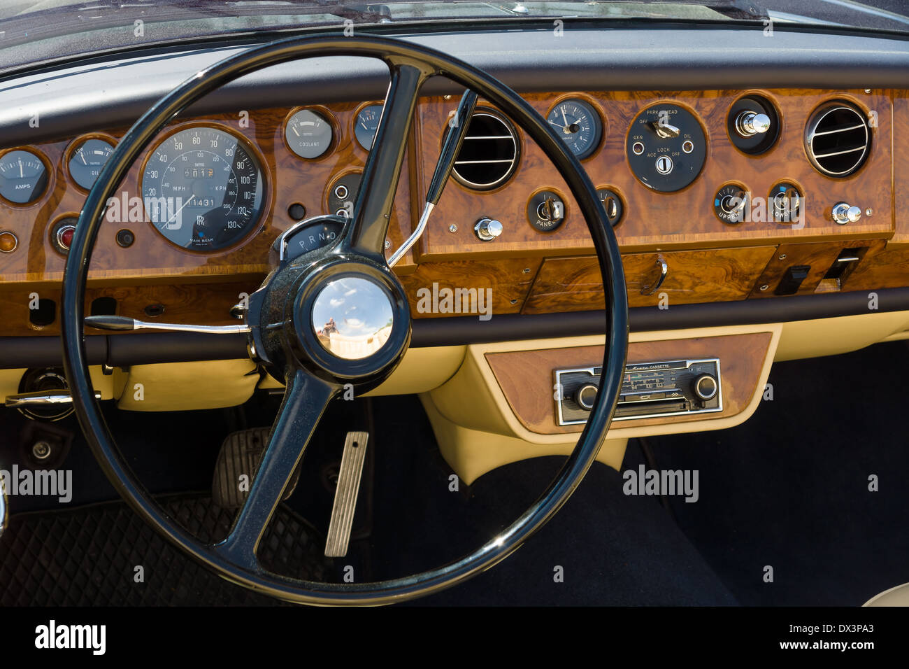 Cab British luxury car, Rolls-Royce Corniche Stock Photo - Alamy