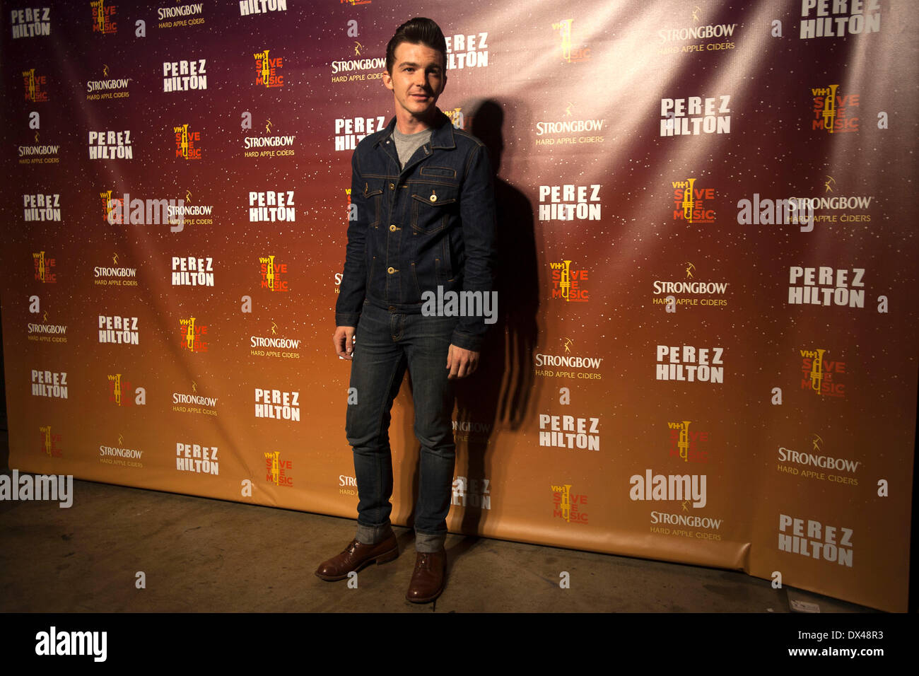 Drake bell band hi-res stock photography and images - Alamy