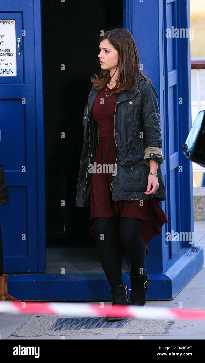 Paparazzi Jenna-Louise Coleman nude (16 foto and video), Pussy, Hot, Selfie, cleavage 2017 Paparazzi Jenna-Louise Coleman nudes (96 foto and video), Topless, Fappening, Instagram, cleavage 2015
