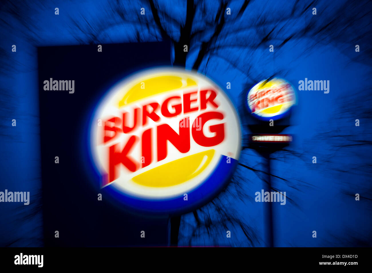 Burger king logo signs hires stock photography and images Alamy