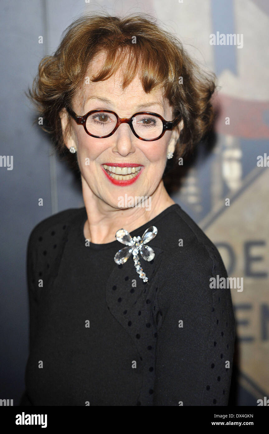 Una Stubbs / Una Stubbs Stock Photos & Una Stubbs Stock ...
