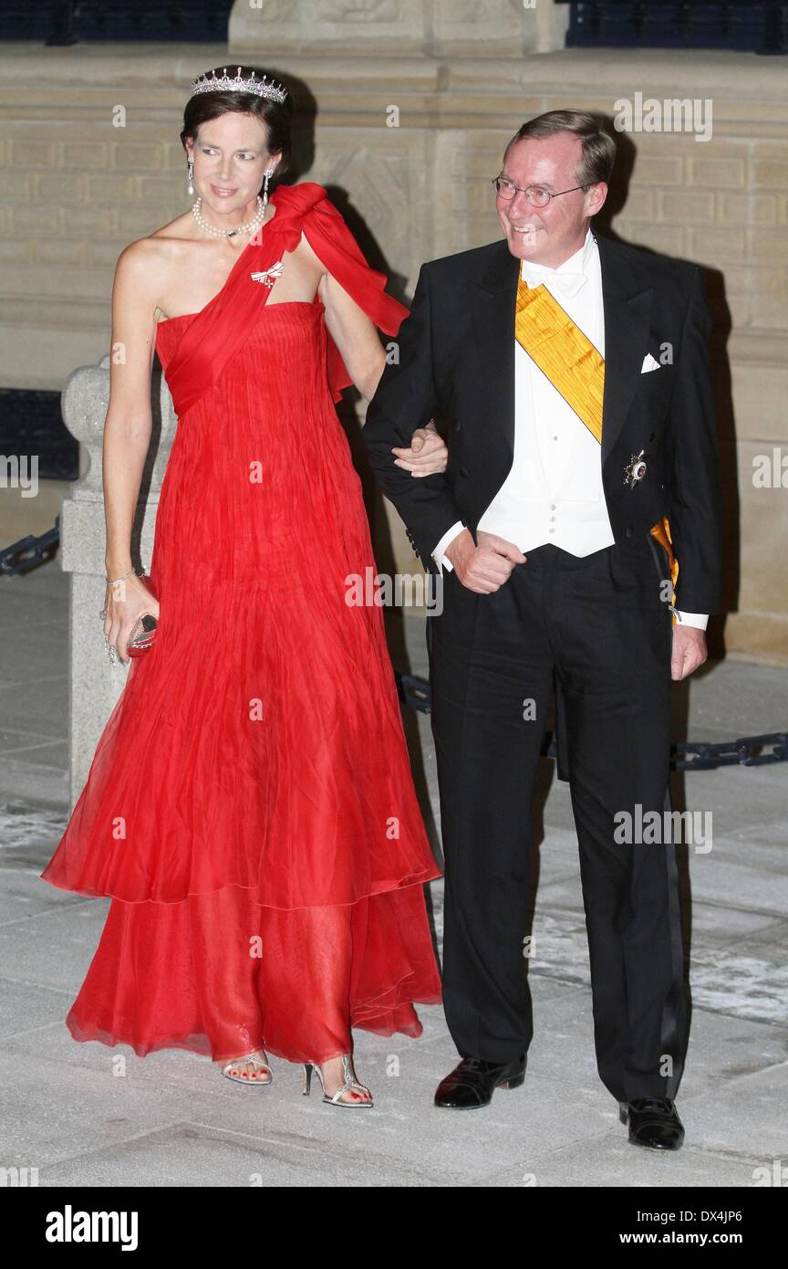 Prince Jean and Dianne de Guerre de Nassau attends the gala dinner at the  wedding of Hereditary Grand Duke Guillaume of Luxembourg and his bride,  Countess Stephanie de Lannoy Luxembourg City, Luxembourg -