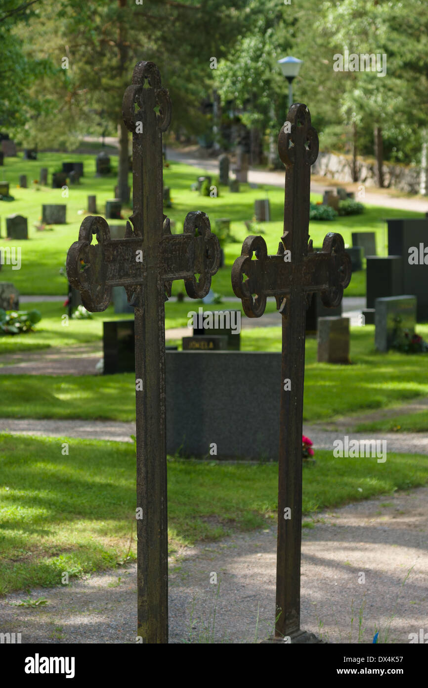 Crosses on the graves Stock Photo Alamy