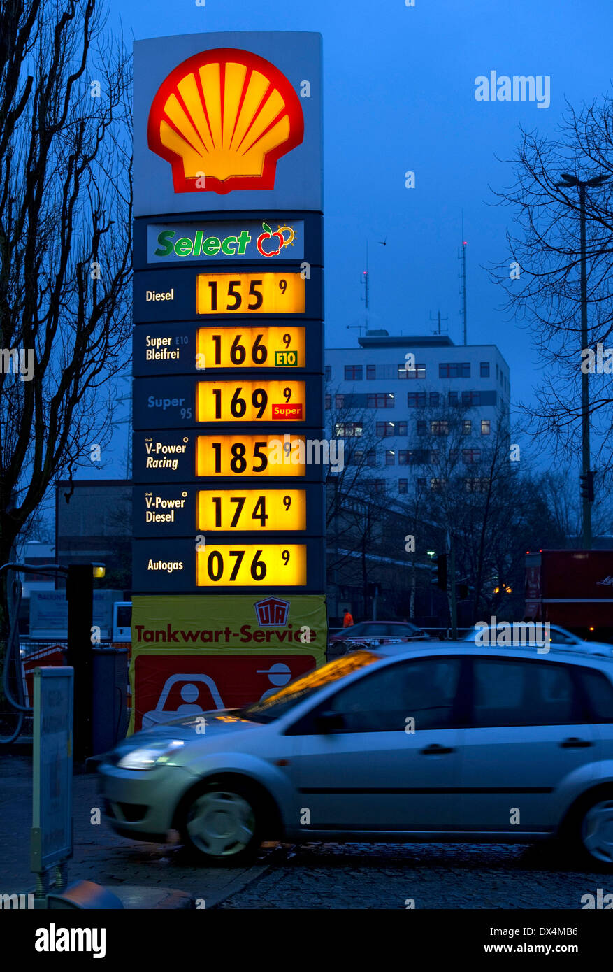 Gasoline prices germany hires stock photography and images Alamy