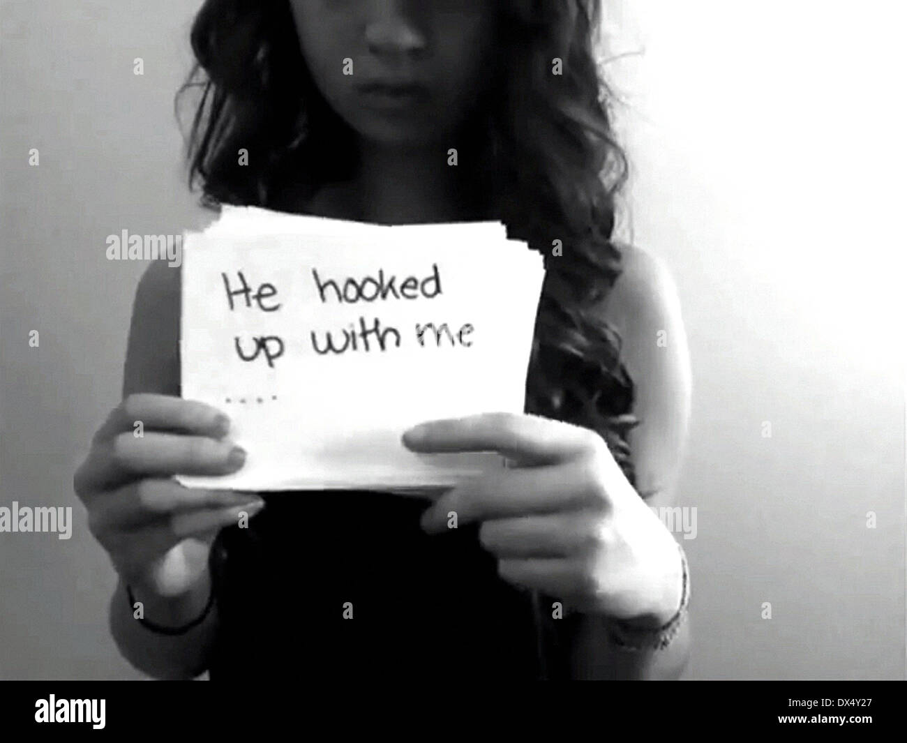 amanda todd nudes A still from Amanda Todd's YouTube video telling the story of years of  bullying after having a nude photo sent to classmates. Canadian Amanda, 15,  committed suicide one month after creating a