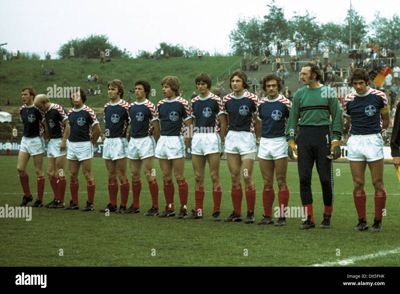 football, 2. Bundesliga Nord, 1974/1975, Stadium am Uhlenkrug, ETB Schwarz Weiss Essen versus FC Bayer 05 Uerdingen 1:2, team shot Uerdingen, f.l.t.r. Horst Riege, Lothar Prehn, Hans-Juergen Wloka, Edmund Stieber, Franz Raschid, Norbert Brinkmann, Friedhe Stock Photo