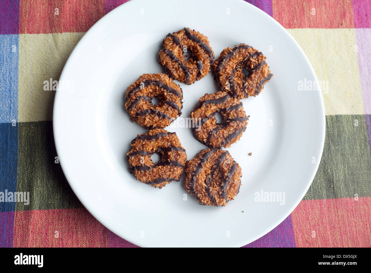 Girl Scout Cookies Samoas Vs Caramel Delites