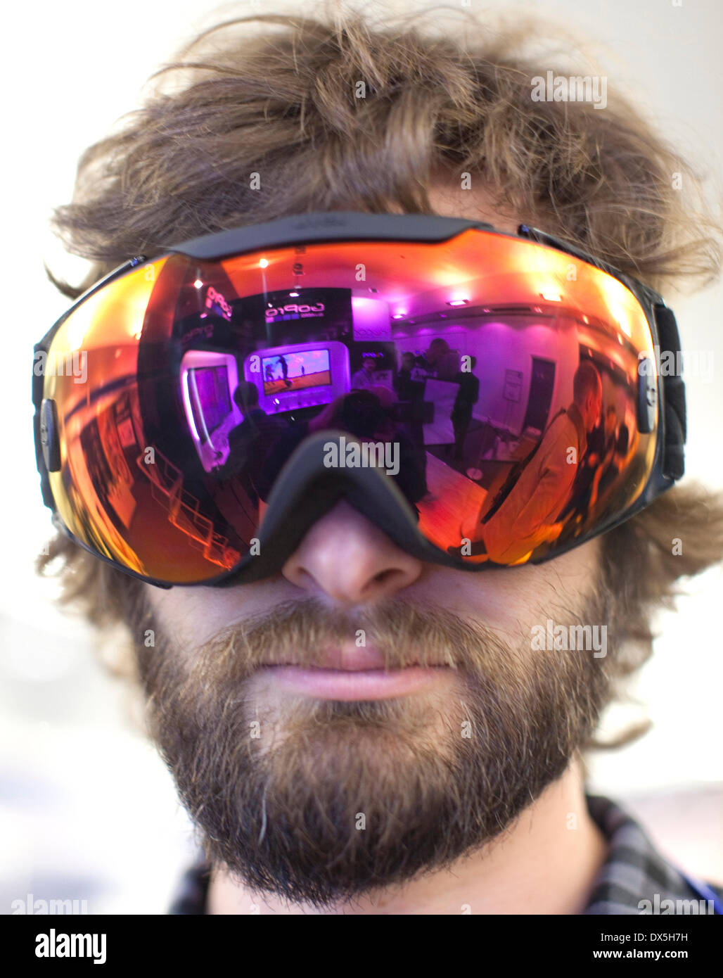 Wearable Technology Show, Olympia, London: Heads-Up Display (HUD) goggles by Recon Instruments Stock Photo