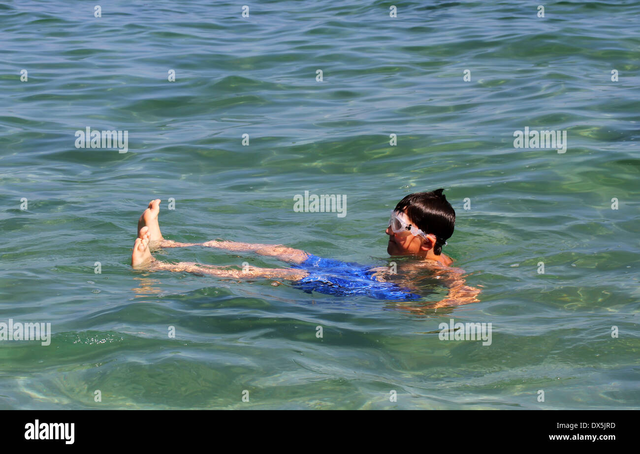 Swimming active hi-res stock photography and images - Alamy