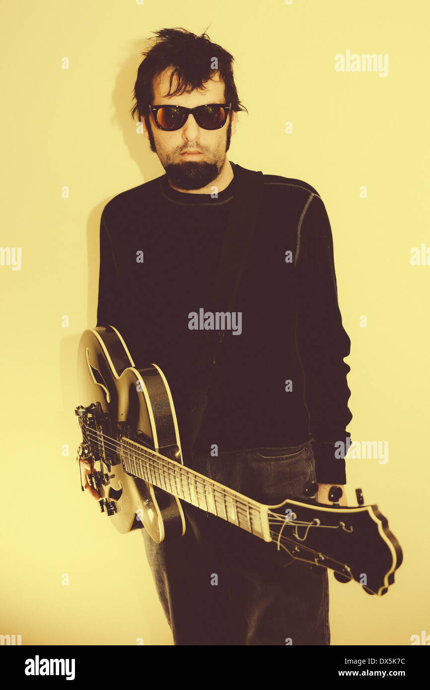 Modern rock hi-res stock photography and images - Alamy