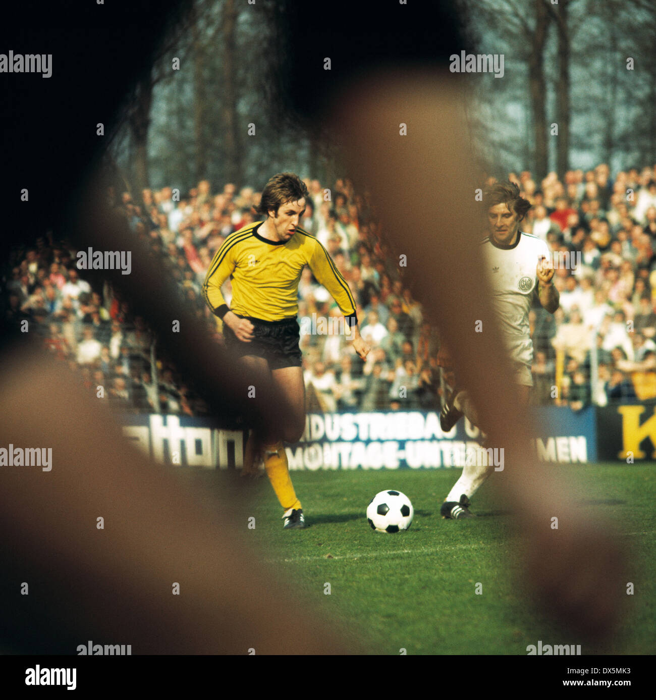 football, 2. Bundesliga Nord, 1975/1976, Lohrheide Stadium, SG Wattenscheid 09 versus Borussia Dortmund 2:1, scene of the match, Burkhard Segler (BVB) left and Rudi Klimke (09) Stock Photo