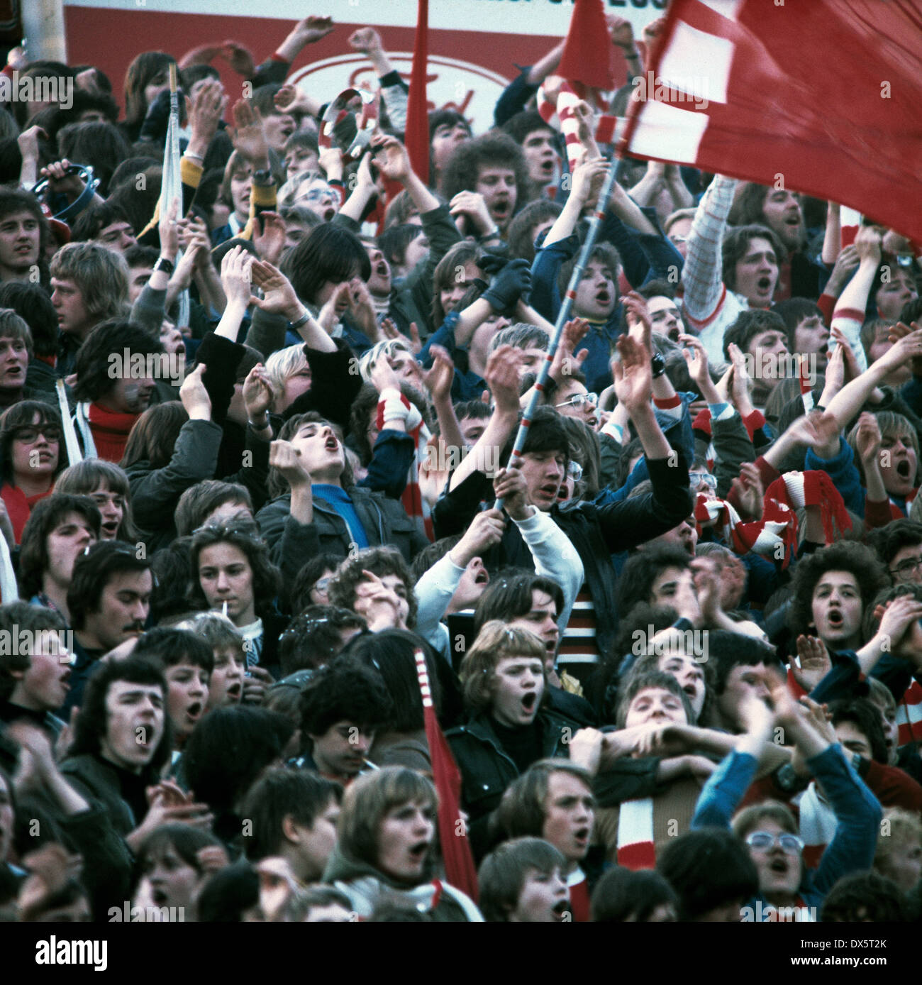 Football 1970s football fans hires stock photography and images Alamy