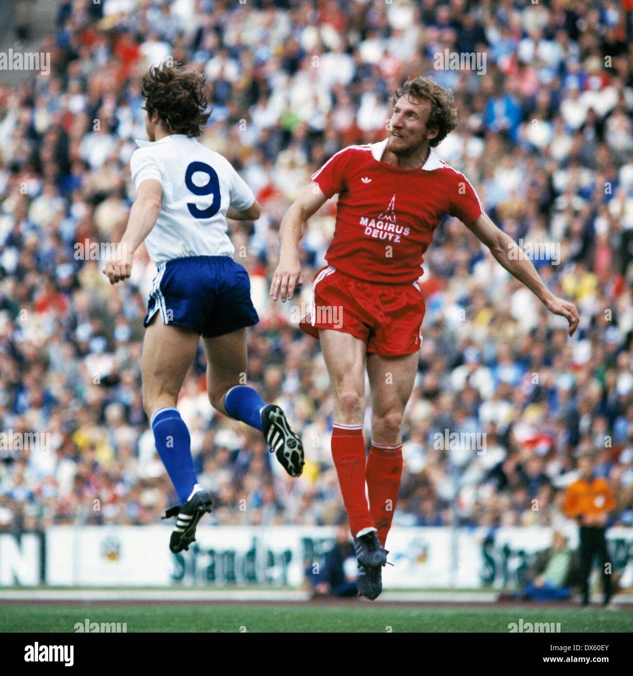 Sammlungsauflösung 70´J ++ KLAUS FISCHER (FC SCHALKE 04) ++ ADIDAS-Postkarte