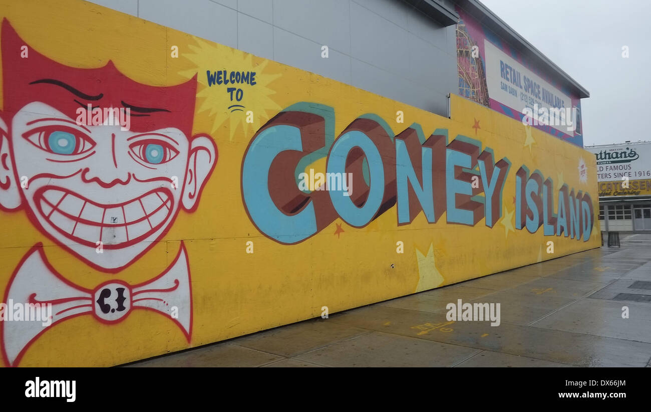 Hurricane Sandy closes in on Coney Island on the US East Coast Coney
