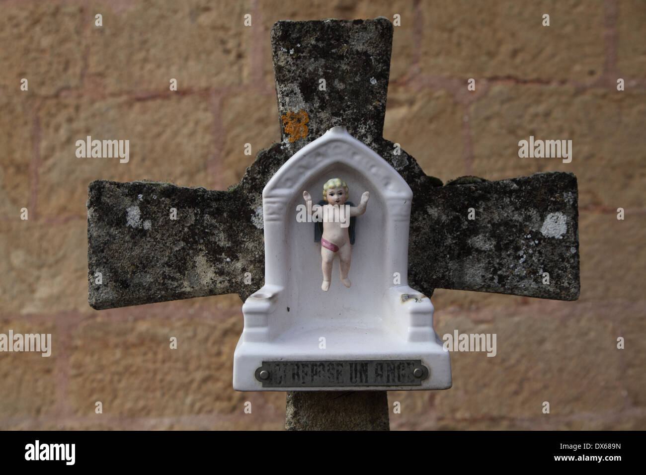 Infant grave marker Stock Photo - Alamy