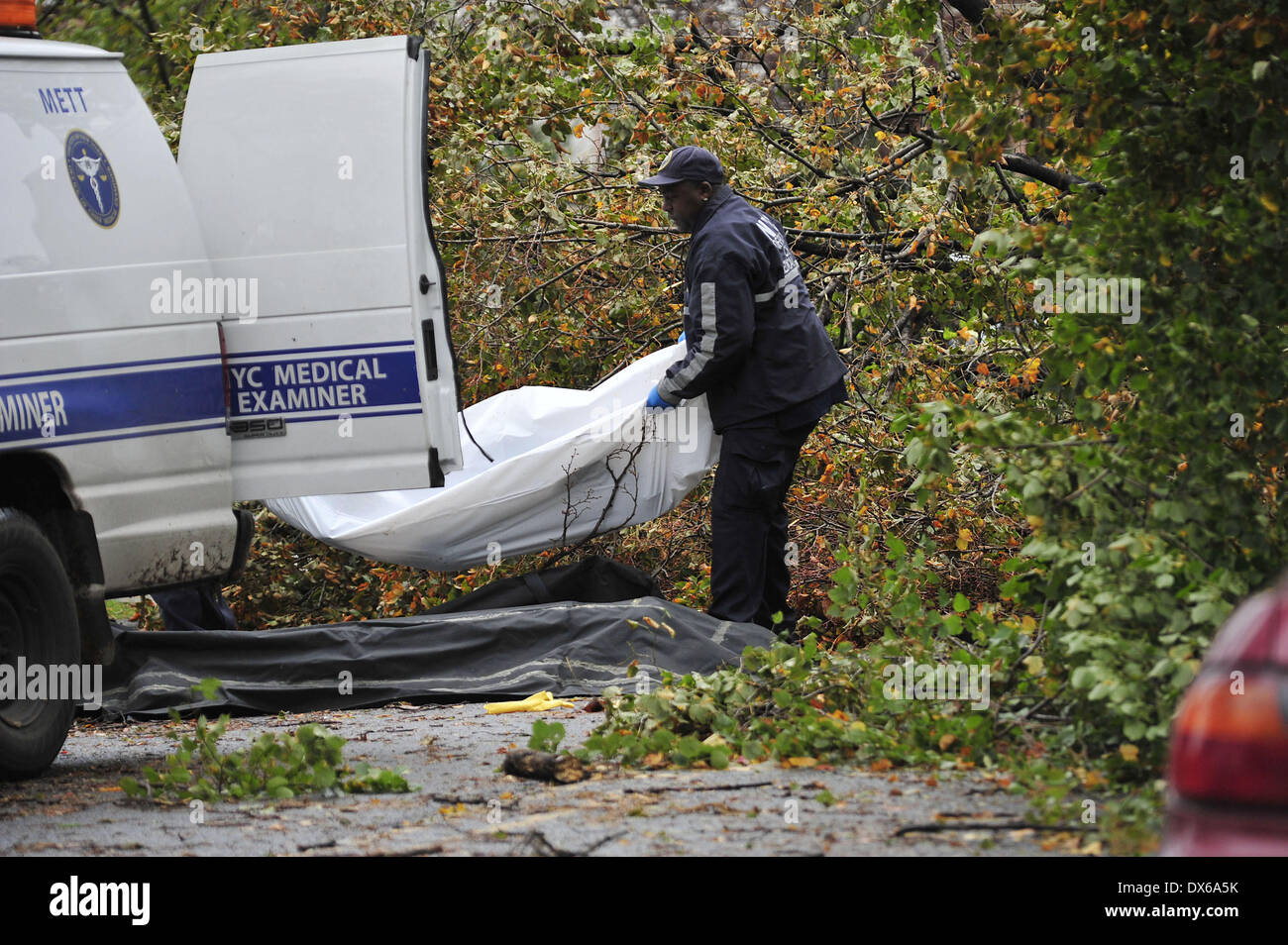 This was the heartbreaking moment cops removed the bodies of two tragic
