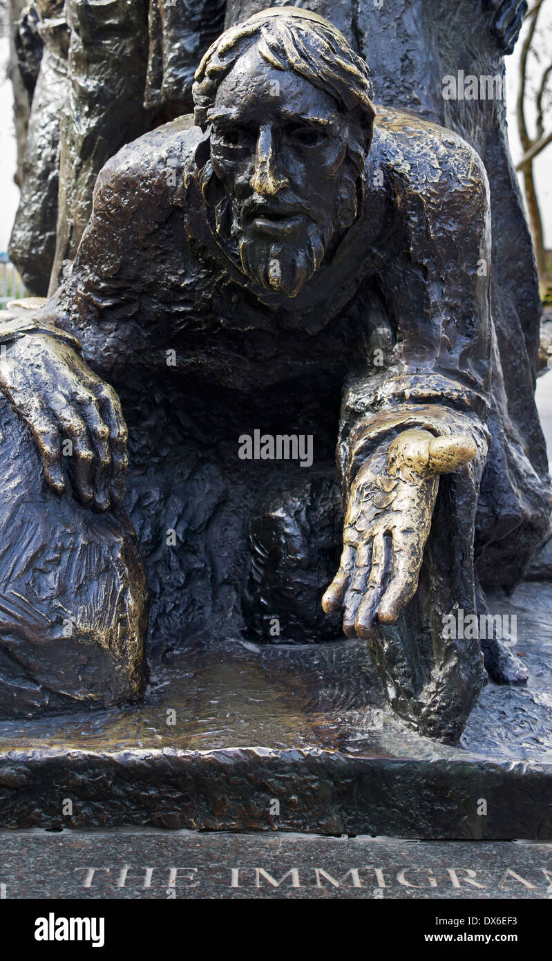 Detail of sculptor Luis Sanguino's 'The Immigrants' in Battery Park, New York 2 Stock Photo