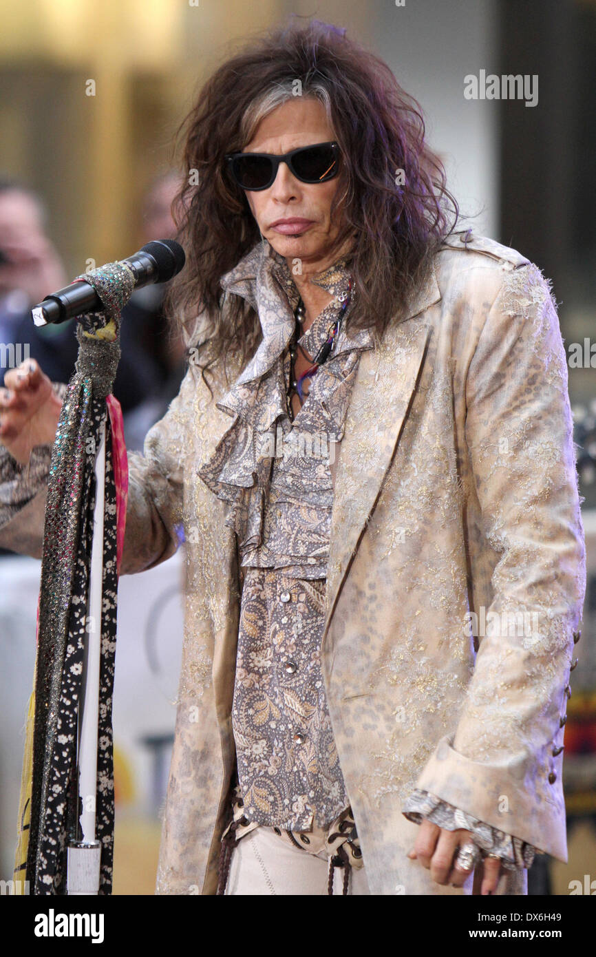 Steven Tyler of Aerosmith performing live during the 'Today Show