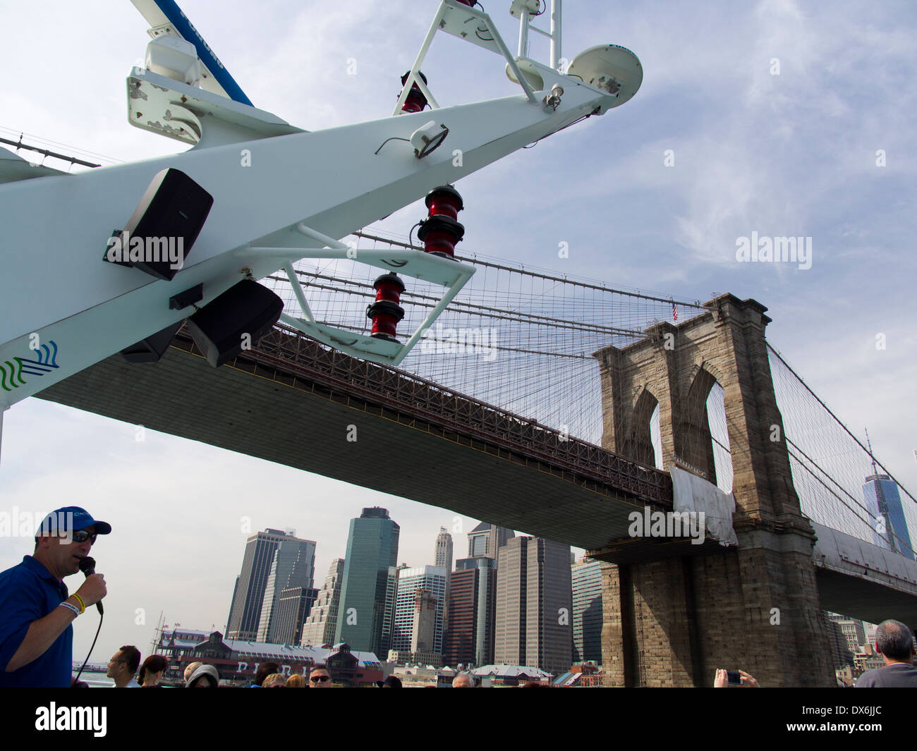 Tourist ferry passing under Brooklyn Bridge, New York Stock Photo Alamy