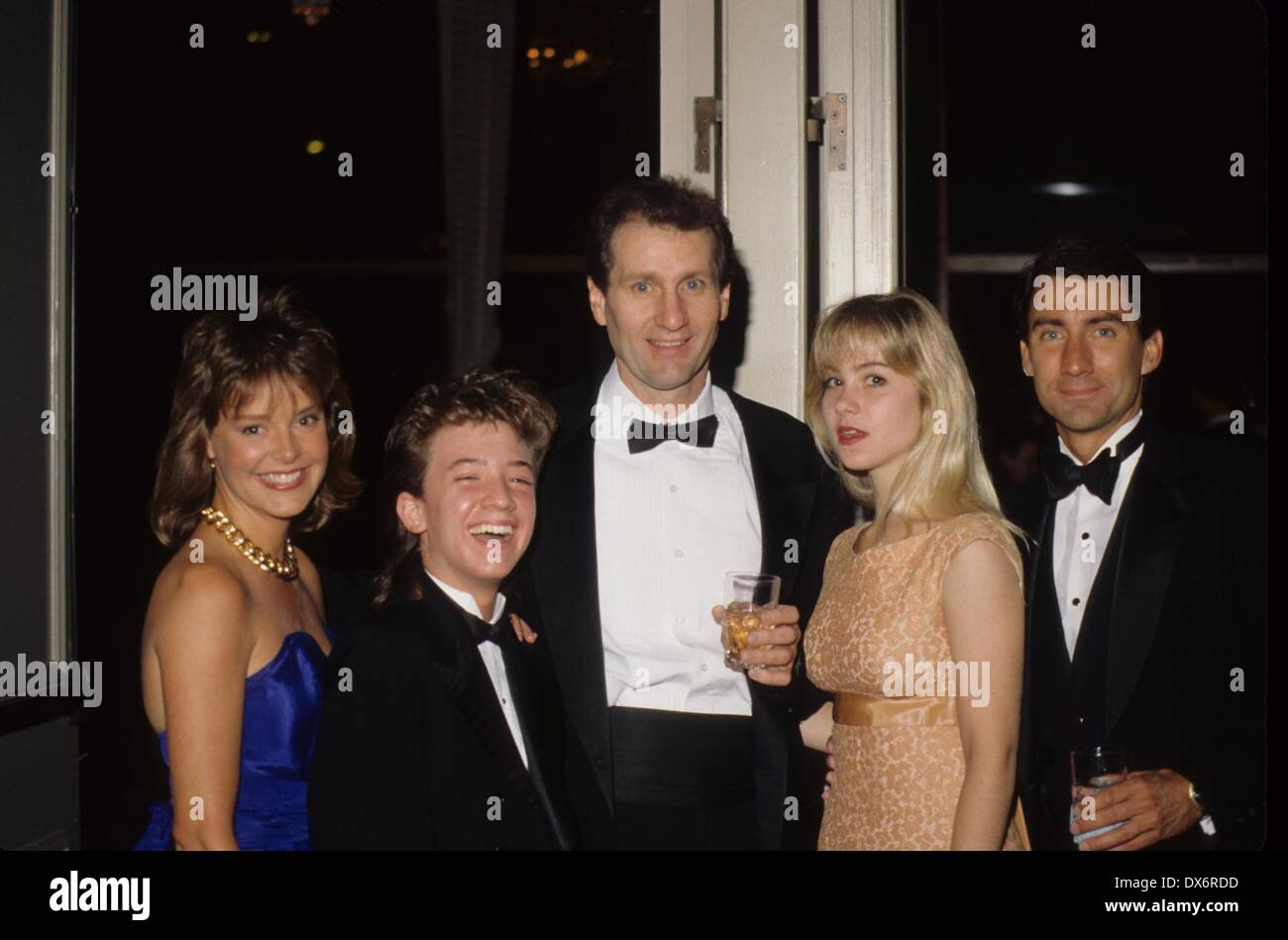 Christina Applegate With Amanda Bearse David Faustino Ed Oneill