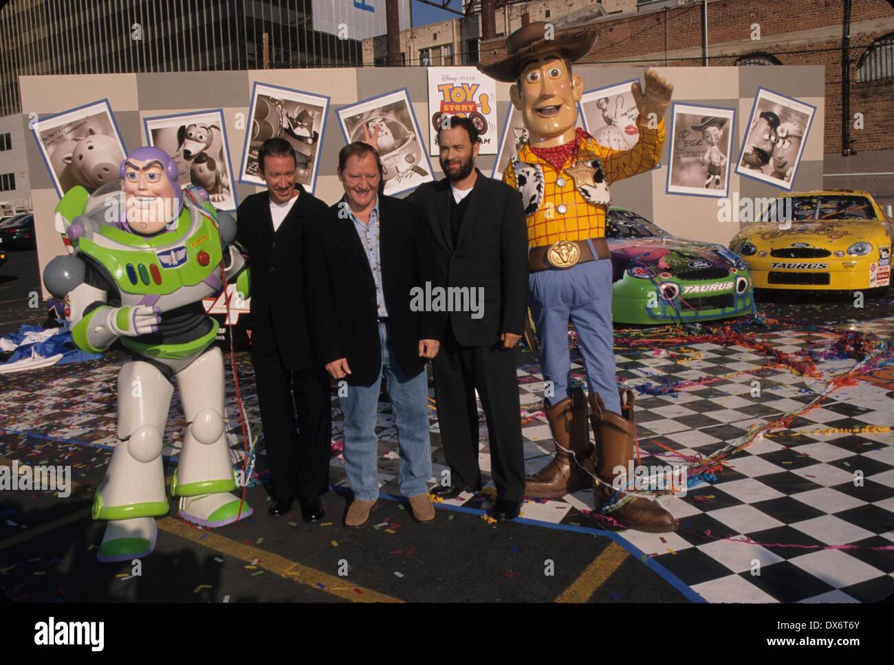 STEVE ALLEN with Buzz Lightyear, Tim Allen, John Lasseter and Woody.Toy Story 2 premiere, Nascars Unveiled in Hollywood 1999.k16934fb.(Credit Image: © Fitzroy Barrett/Globe Photos/ZUMAPRESS.com) Stock Photo