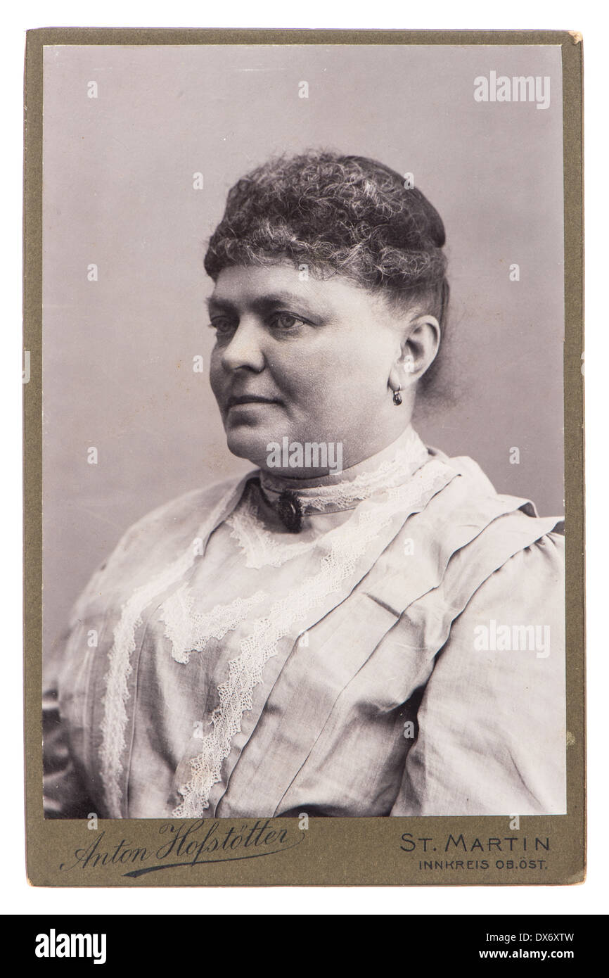 Woman 1900 photo hi-res stock photography and images - Alamy