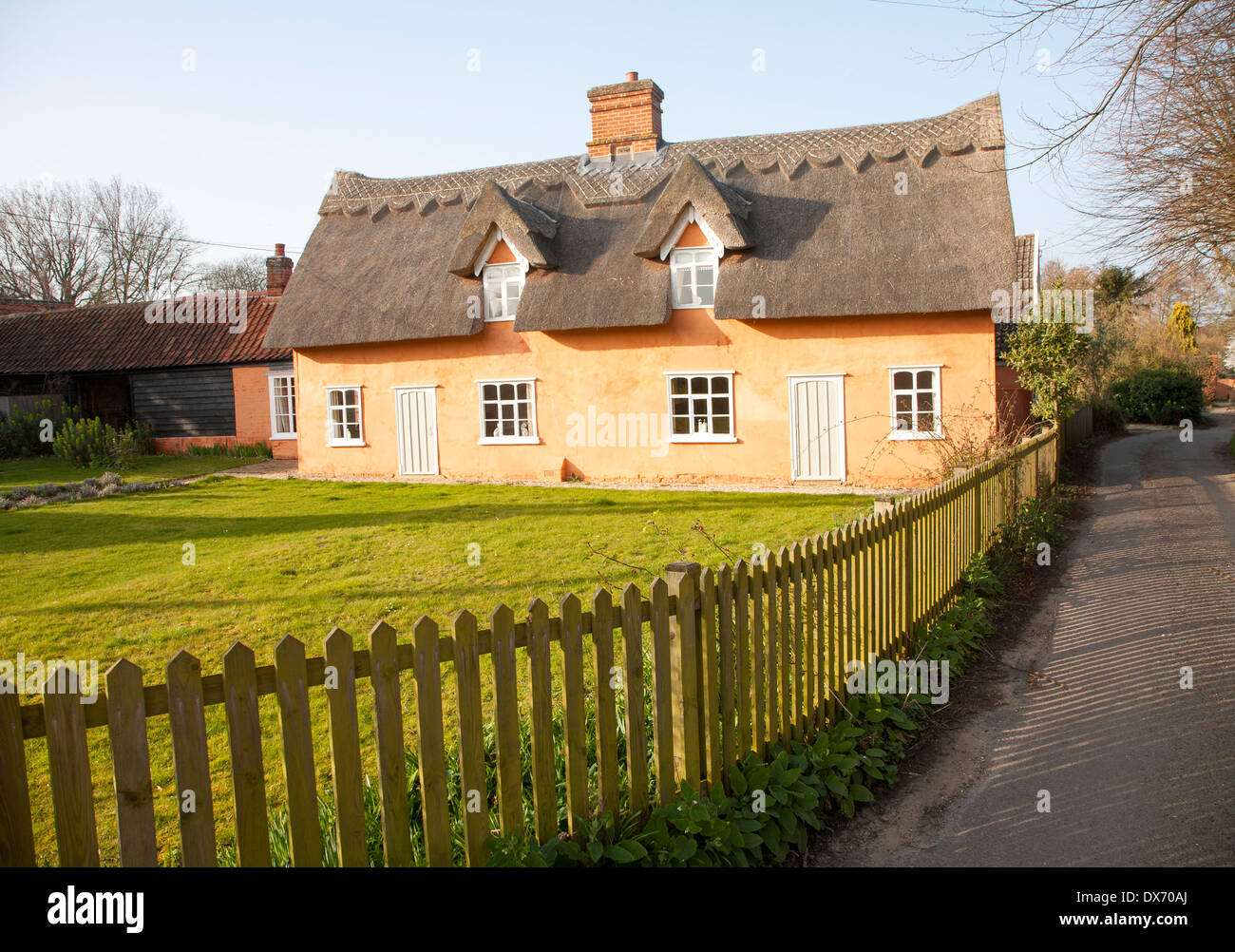 Ochre painted house hires stock photography and images Alamy